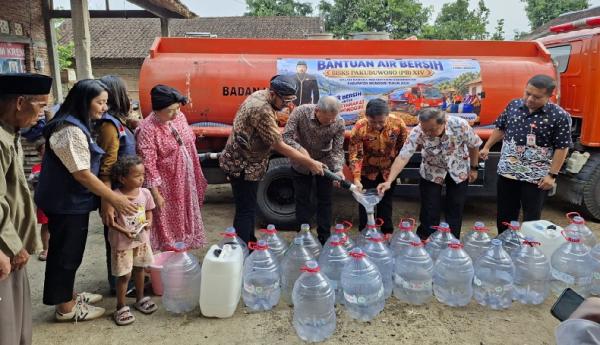 PB XIV Hangabehi Salurkan 75 Ribu Liter Air Bersih untuk Warga Wonogiri