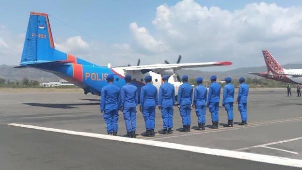 Tak Ada Penerbangan Komersial ke Maumere, Pesawat Polri Antar Jenazah Dokter Hewan Korban KKB