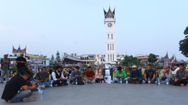 Wartawan Bukittinggi Doakan 5 Jurnalis dan 3 Kru Hilang di Sekitar Gunung Anak Krakatau