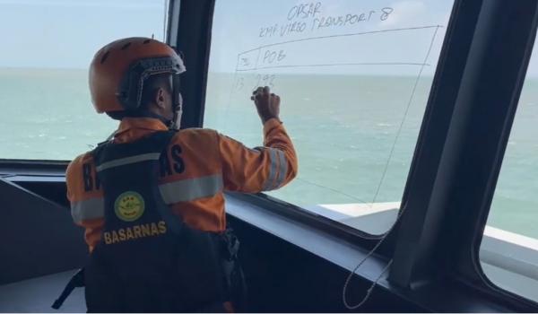 Menhub Dudy Purwagandhi: KM Virgo Transport 8 Terbalik tapi Belum Tenggelam