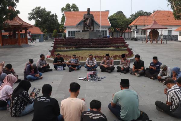 Puluhan Wartawan Blitar Raya, Doakan 5 Rekan Jurnalis yang Hilang di Selat Sunda
