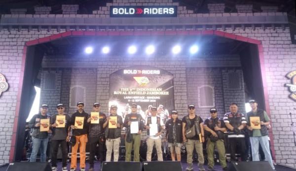 Lautan Motor Custom dan Rocker Bersatu, 2nd Indonesian Royal Enfield Jamboree Bikin Bandung Histeris