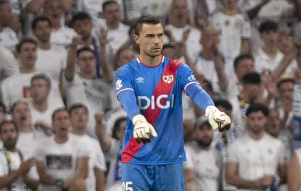 Keren! Kiper Timnas Indonesia Emil Audero Bikin 7 Save Krusial di Laga Real Madrid Vs Rayo Vallecano