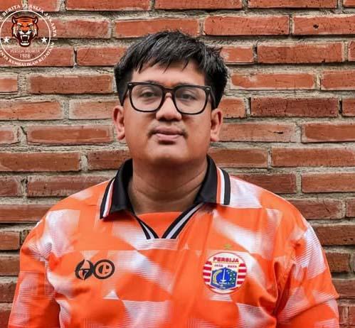 Sukses Bawa El Clasico Persjia vs Persib di SUGBK, Gubernur Pramono Anung Dipeluk Eks Ketum Jakmania