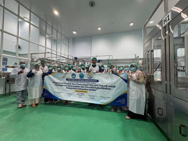 Dari Teori ke Praktik, Peserta PKM-TEFA Polije Simulasikan Produksi Susu Pasteurisasi di TEFA UHT