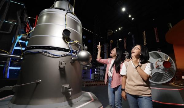 Belajar Sains Makin Interaktif, Ada Robot AI hingga Lunar Walk di Kota Batu