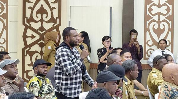 Pansus Papua DPD RI Soroti Sekolah dan Puskesmas yang Dijadikan Pos Keamanan
