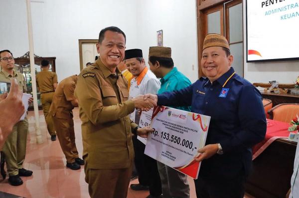 Pemkab Kudus Salurkan Banpol Rp2,568 Miliar untuk 10 Partai