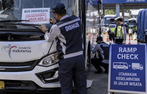 Ramp Check di Batu, Bus Wisata Tak Berizin hingga Pikap Mati KIR Terjaring