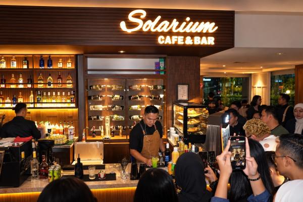 EL Hotel Bandung Hadirkan Solarium Bar Take Over with Mozzar, Suguhkan Kreasi Minuman Premium
