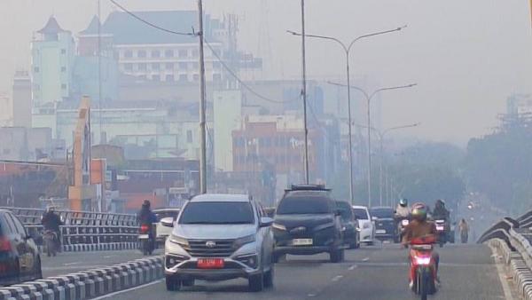 Kabut Asap Pekanbaru Kian Pekat, Sekolah Kembali Diliburkan