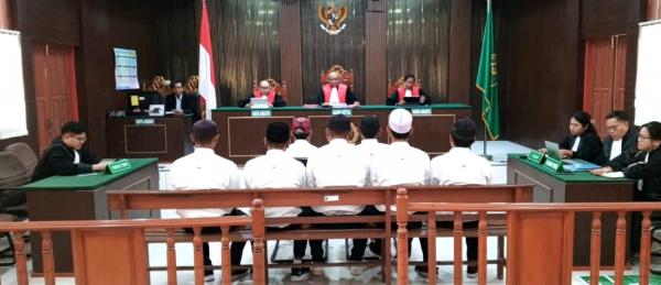 Tujuh Nelayan Dituntut 1,5 Tahun, Kuasa Hukum Soroti Fakta Zona Konservasi Raja Ampat
