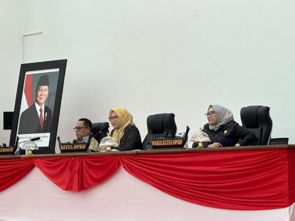 Paripurna Perubahan APBD 2026, Fraksi DPRD Sulbar Minta Pemprov Efisiensikan Belanja Daerah