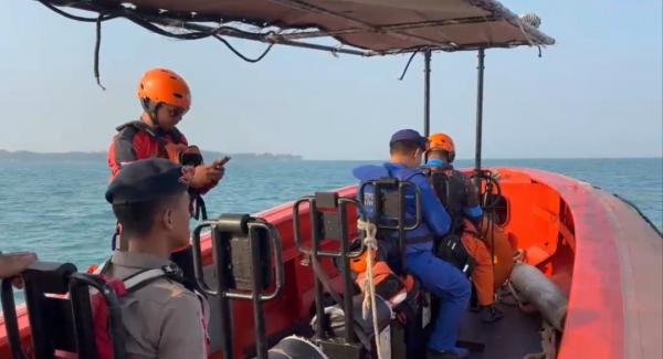 Hari Kesembilan Cari 8 Korban Hilang di Selat Sunda, Tim SAR Kerahkan 22 Kapal dan Drone Thermal