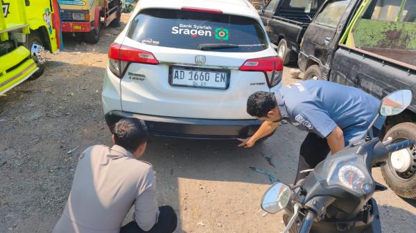 Honda Beat Jatuh dan Tertabrak Dua Mobil di Plupuh Sragen, 1 Orang Tewas
