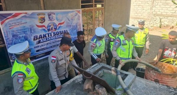 Polres TTU Guyur Warga Oelami Dengan 18 Ribu Liter Air Dampak Kekeringan