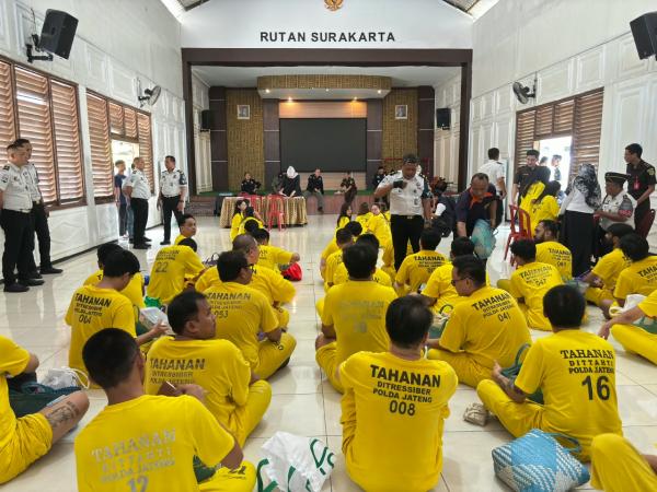 Geger! Sindikat Pig Butchering Rp41 Miliar di Jateng, 38 Tersangka Dilimpahkan