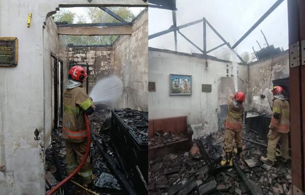 Kebakaran Rumah di Bojonegoro, Lansia Stroke Terjebak di Kamar hingga Alami Luka Bakar Parah