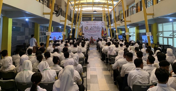 Masuk Kampus Bukan Cuma Cari Gelar, 391 Mahasiswa Baru UWP Diberi Tantangan Ini