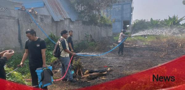 Kebakaran Lahan Gambut Terjadi di Tengah Permukiman Penduduk, Warga Panik