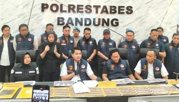 Bongkar Laboratorium Narkoba, Polrestabes Bandung Sita 400 Cartridge Pinaca-Tangkap 2 Tersangka