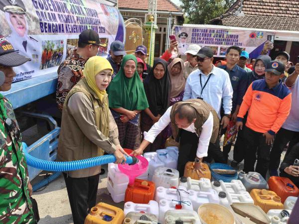 Kekeringan Lamongan Meluas, Khofifah Siapkan OMC dan Sumur Bor