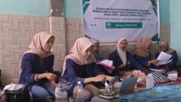 Dari Pekarangan Jadi Cuan, Ibu-Ibu Dasan Geres Olah Minyak Nabati Jadi Gel Pewangi
