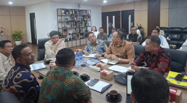 Bupati Sibral Tembus Kementan, Bawa Usulan Traktor hingga Drone untuk Bangkitkan Sawah Pidie Jaya