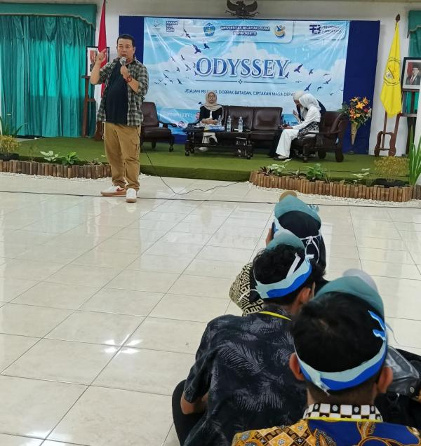 Mahasiswa Baru FEB Unwiku Dibekali Wawasan Kampus hingga Dunia Kerja