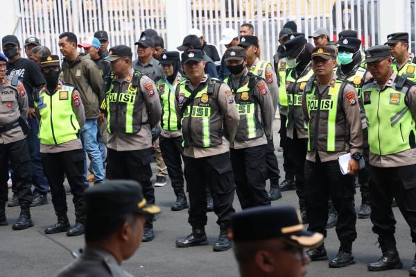Personel Amankan Arema FC vs Persik Kediri, Polisi Perketat Area Kanjuruhan
