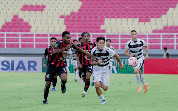 Kendal Tornado FC Tahan Imbang Persipura, Stefan Keeltjes: Ini Hasil yang Patut Disyukuri