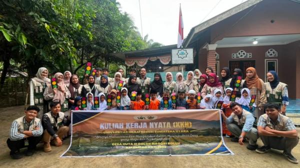 Mahasiswa KKN UINSU Ajak Anak RA di Simalungun Belajar Tertib Lalu Lintas