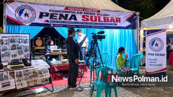 PENA Sulbar Hadir di Festival Literasi Polman, Tampilkan Perjalanan Peralatan Jurnalistik