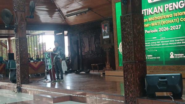 Hadiri Pelantikan HMI Cabang Blora, Cak Sin Ingatkan Kader Harus Kritis dan Jadi Insan Pencipta