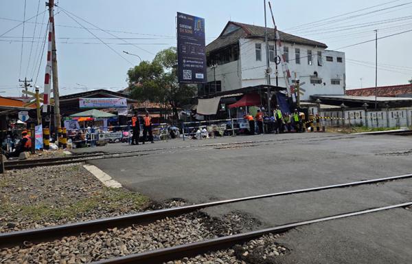 Daop 4 Imbau Peserta Pengajian Maulid Nabi Muhammad di Pekalongan Utamakan Keselamatan Perjalanan KA