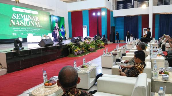 Kampus di Indonesia Dinilai Harus Cetak Manusia yang Mampu Kendalikan AI