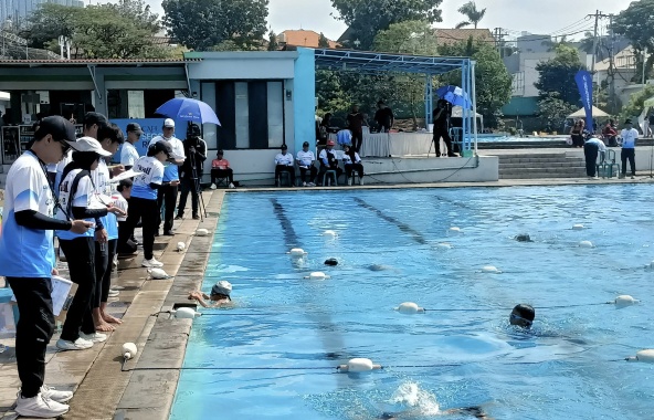 610 Perenang Turun ke Kolam Unesa, Persaingan Fun Swimming 2026 Makin Sengit