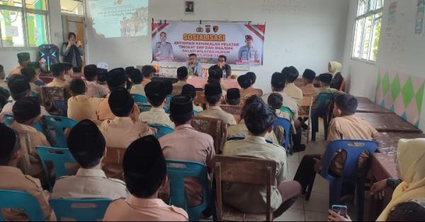 Stop Bullying! Polisi Masuk Sekolah, Siswa MTsN 5 Pidie Jaya Diberi Peringatan Keras soal Kekerasan