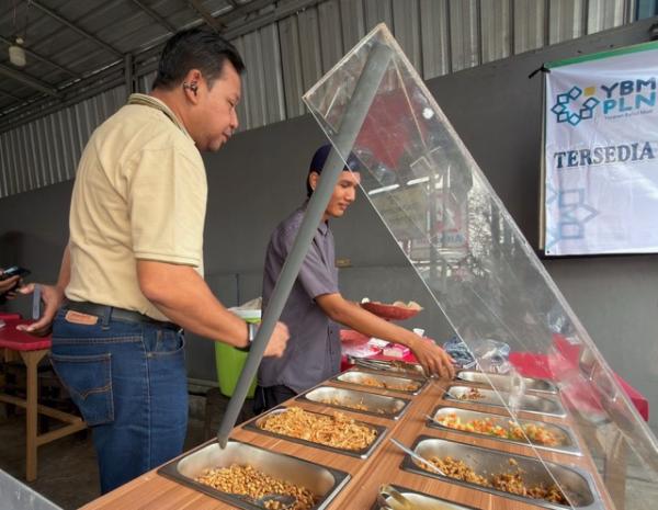 YBM PLN UIP KLT Dukung Pengembangan UMKM di Balikpapan Melalui Bantuan Usaha