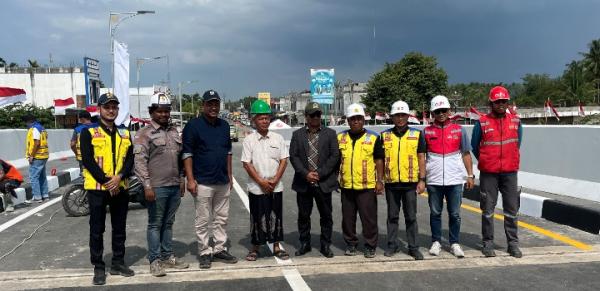 Anggota Komisi V DPR Tinjau Jembatan Baru  Kreung Tingkeum Kutablang
