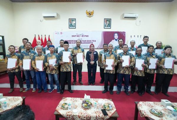 Semangat Kemanusiaan, 23 Pendonor Darah Sukarela 75 Kali di Mojokerto Dapat Penghargaan