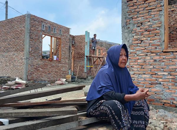 Korban Puting Beliung di Medan Mengeluh Harus Berutang Upah Tukang