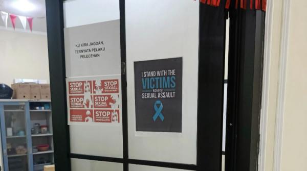 Kasatpol PP Kabupaten Tangerang Diduga Lecehkan Pegawai, Kantor Penuh Poster Solidaritas Korban