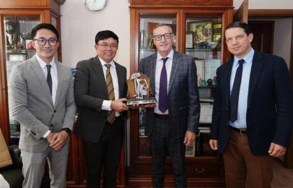 Perkuat Pendidikan dan Riset Internasional, JGU Jalin MoU dengan Sechenov University Rusia