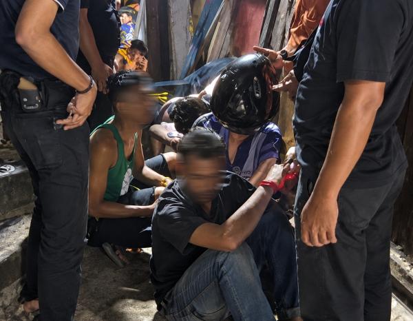 Diduga Edarkan Sabu, Pria di Mabar Hilir Ditangkap Bersama Tiga Pengguna
