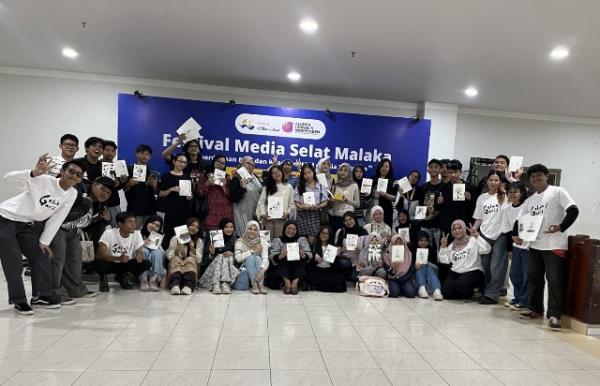 Tinta Cina dan Ranting Jadi Medium Kreatif di Festival Media Selat Malaka 2026