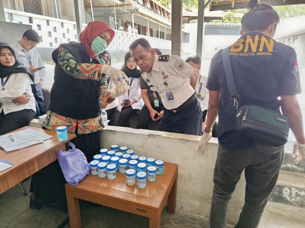 Lapas Plantungan Kendal Digeledah, Petugas Pastikan Tak Ada HP dan Narkoba