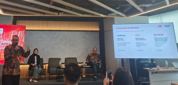 Era AI Ubah Cara Generasi Muda Siapkan Masa Depan