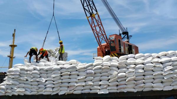 4.434 Ton Beras Asal Jatim Masuk Sumut, Stok Pangan Dipastikan Aman hingga Akhir Tahun