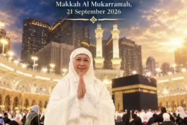 Gubernur Khofifah Umrah di Tengah Ketegangan Saudi-Houthi